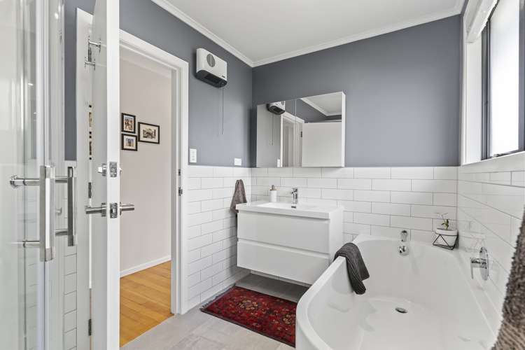 41 Covil Avenue Te Atatu South_19