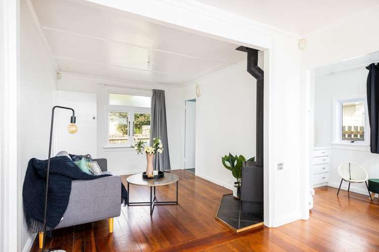 83 Hume Street Waitara_13