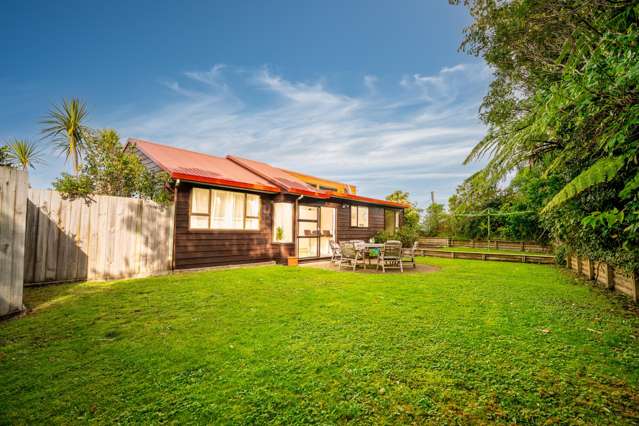 A HOME TO MAKE YOUR OWN!