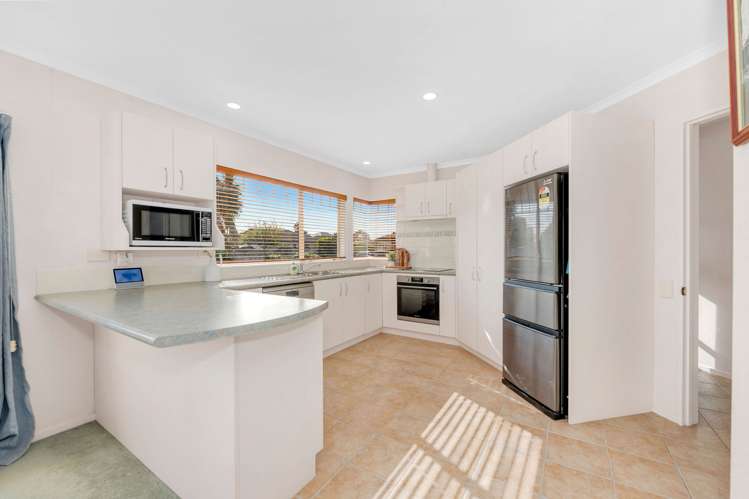13 Montilla Place Manurewa_5
