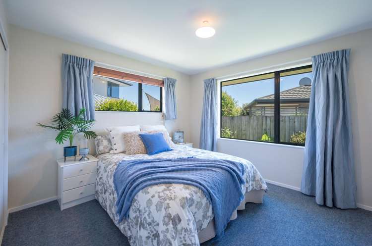 3 Mary Ann Muller Crescent Stoke_8