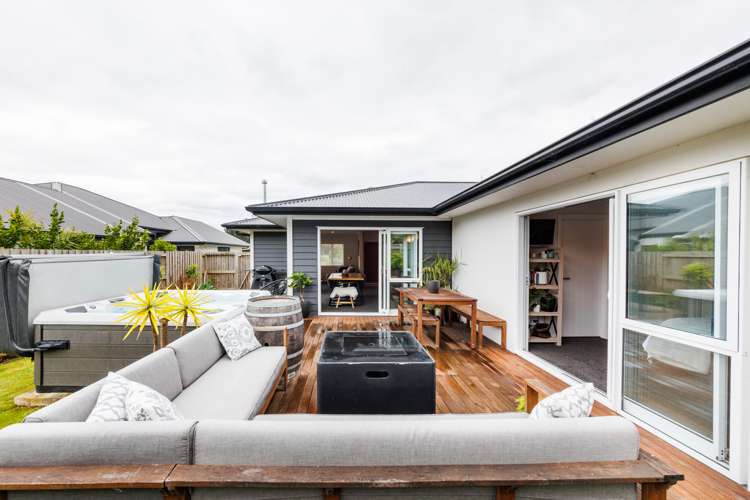 41 Coutts Way Fitzherbert_24