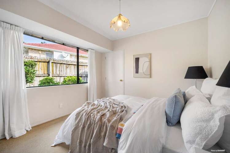 3/6 Marbeth Court Botany Downs_21