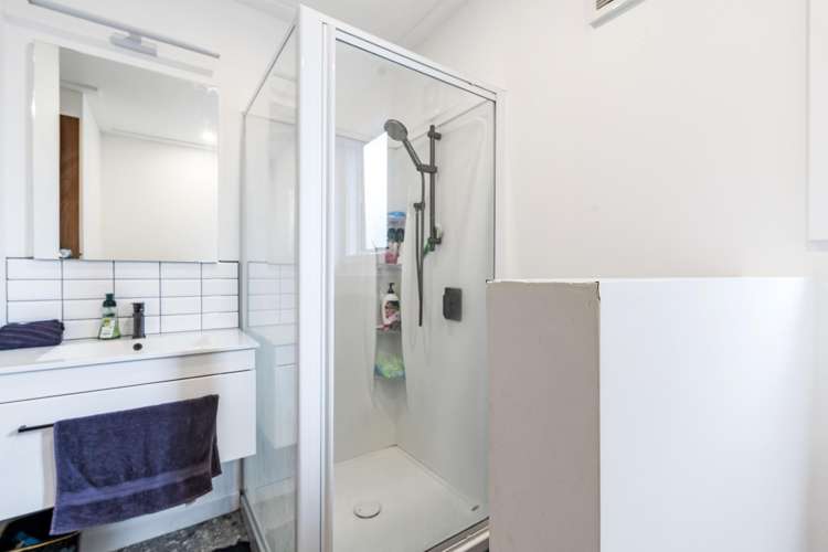2/137A Ngamotu Road Spotswood_10