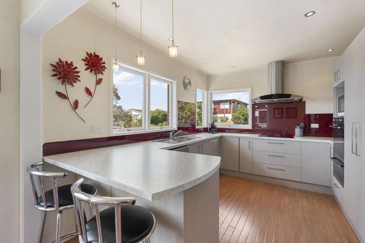 4 McDowell Crescent_5