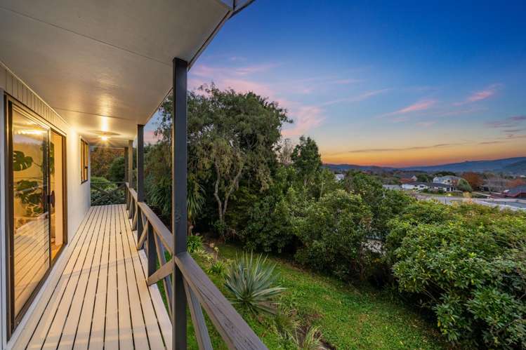 11 Roband Crescent Brown Owl_14