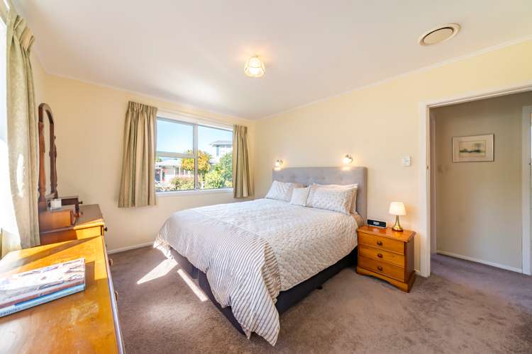 7 Moehau Grove Trentham_15