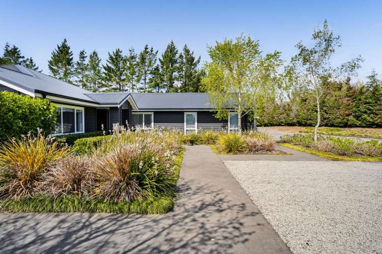 1371 Egmont Road Egmont Village_35