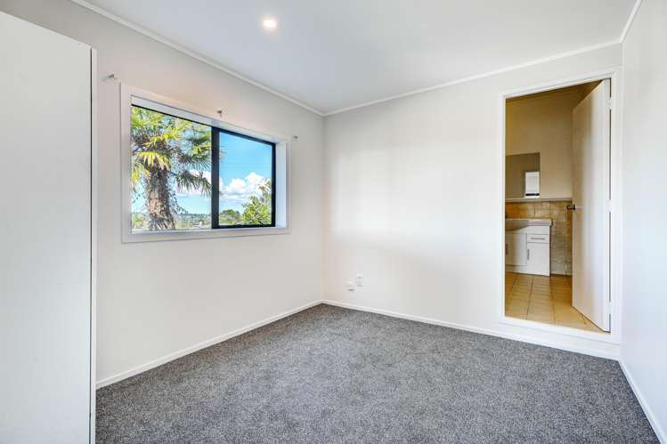 29 Noeleen Street Glenfield_26