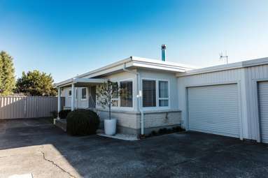 2/39 Cassino Crescent_2
