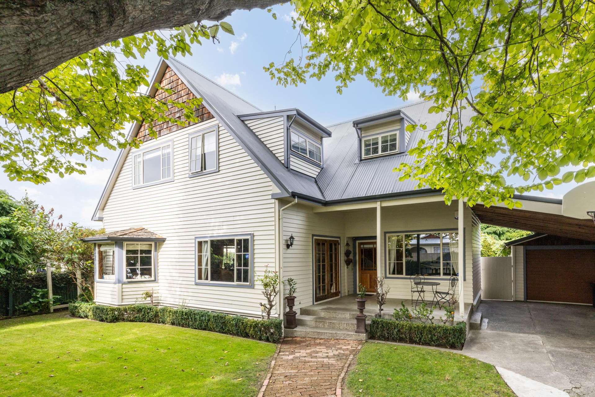 610 Avenue Road West Saint Leonards_0