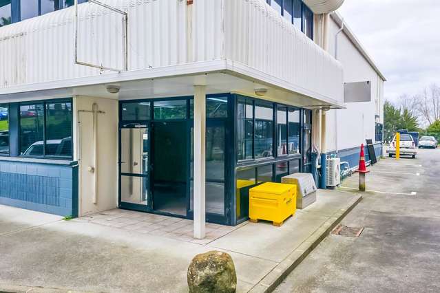 Unit 4/239-243 Great South Road Drury_1