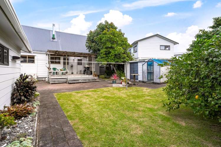 136 Durrant Drive Whangamata_17