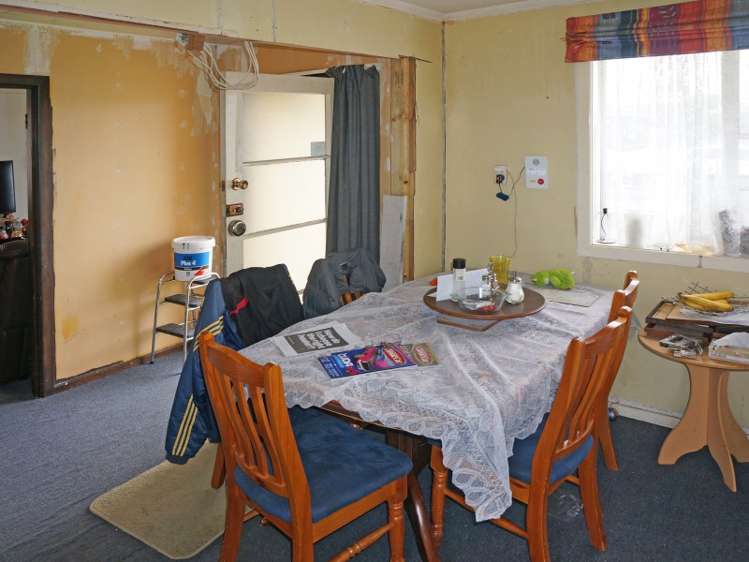 61 Glenalmond Crescent Rockdale_3