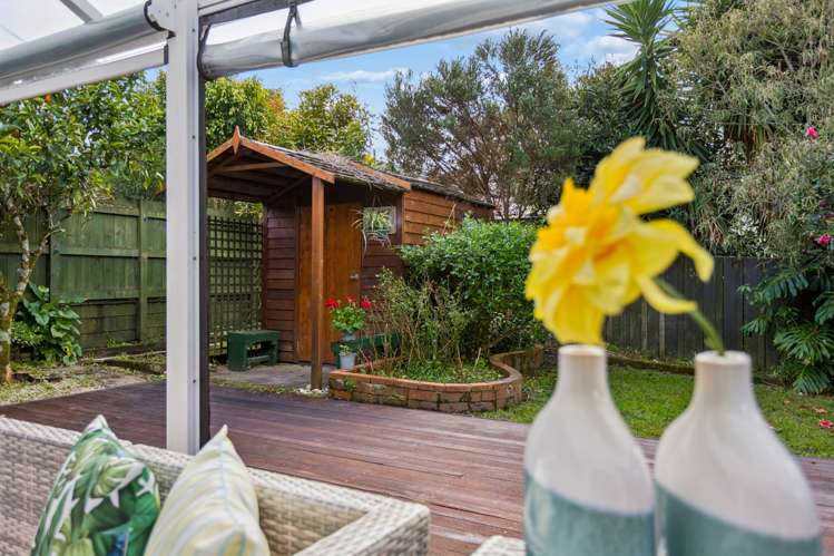 1 Sunrise Lane Te Atatu South_23