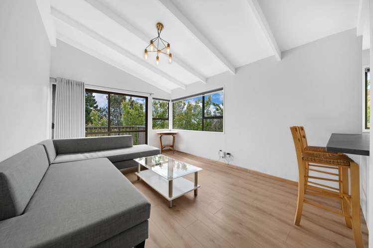 84 & 86 Ayton Drive Totara Vale_20