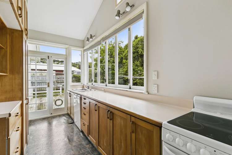 18 Sunshine Avenue Karori_6