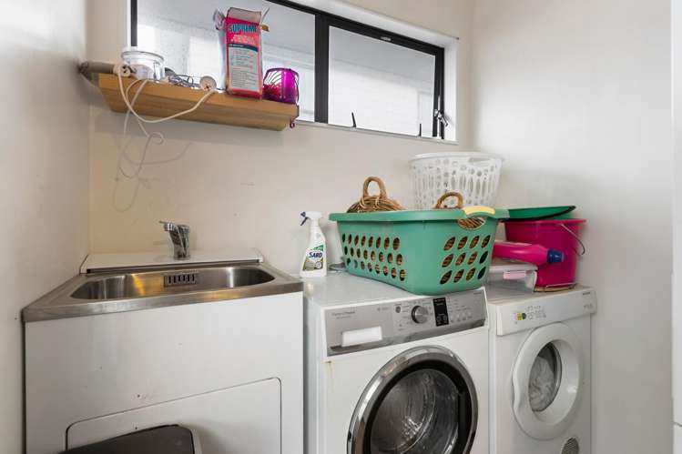 14A Trafalgar Street Johnsonville_13