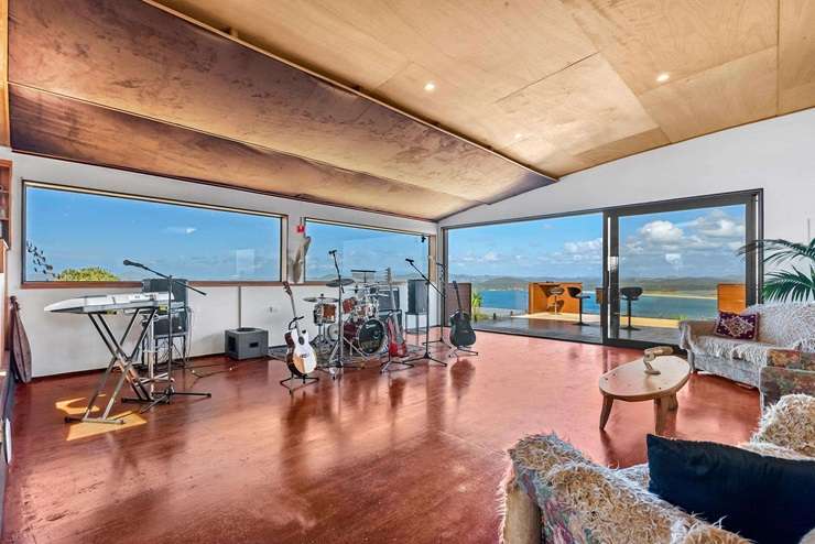 140 Lawson Drive is perched on the top of the summit at Whau Point, in Whangārei. Photo / Supplied