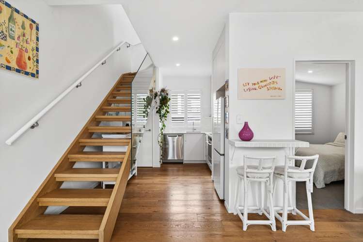 1/4 Glen Atkinson Street St Heliers_6