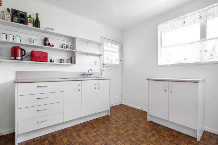 7 Jillian Drive Ranui_16