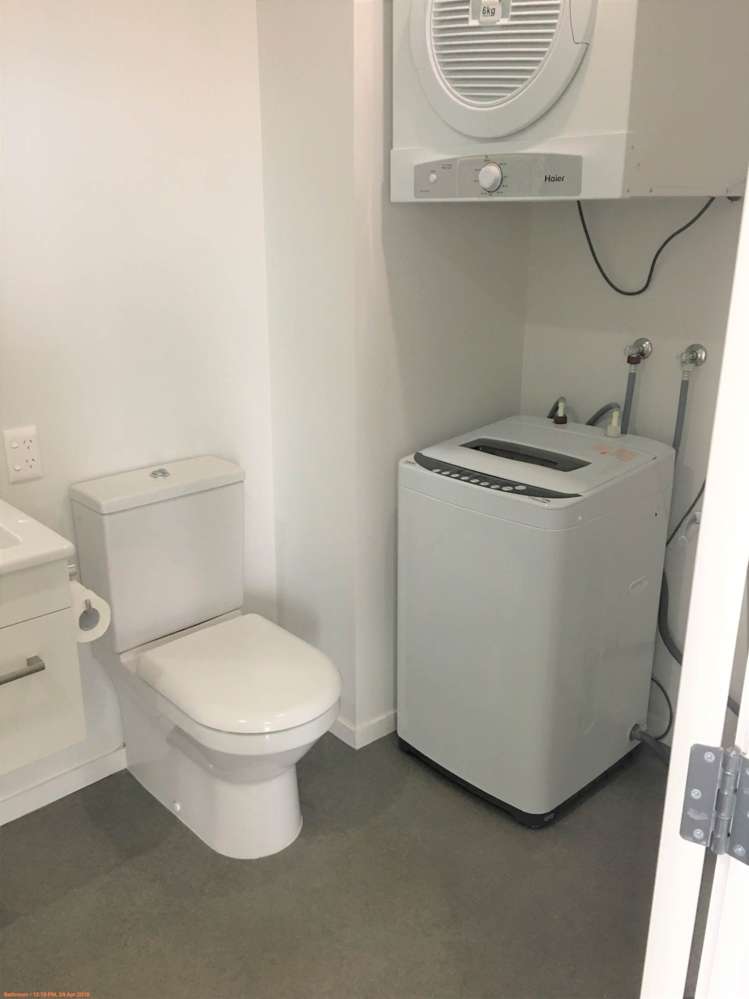 1103/20 Mccrae Way New Lynn_10