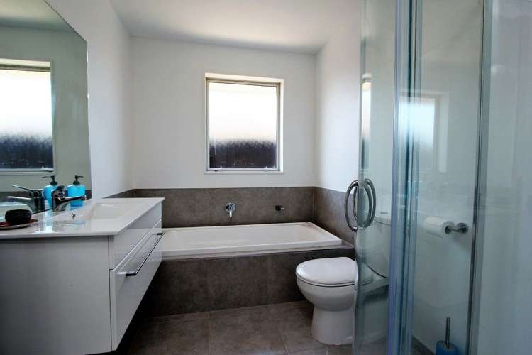 6 Lloyds Close Rolleston_13