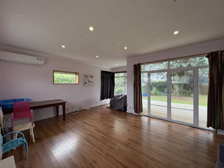 9 Gibson Drive Hornby_6