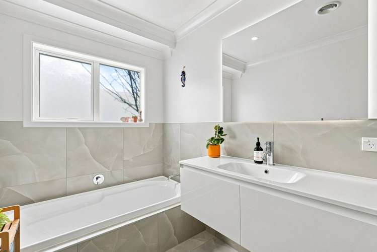 53 Regency Park Drive Gulf Harbour_23