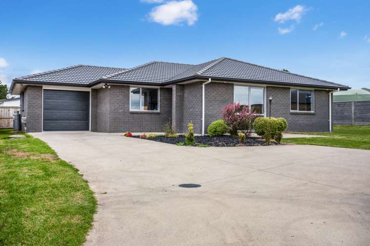 8 Okoreka Road Glenbrook Beach_0