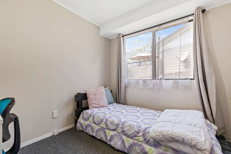 33 Danube Lane Glen Eden_16