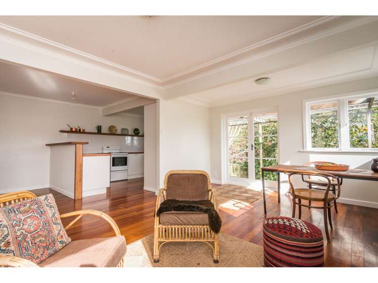 33 Derwent Crescent Titirangi_14