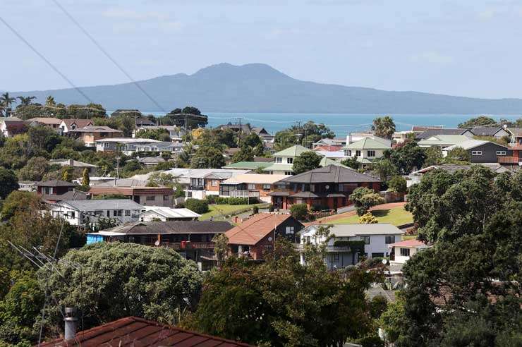 Houses along Whangaparaoa Peninsula