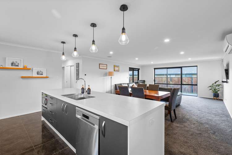 17 MacDonald Heights Feilding_2