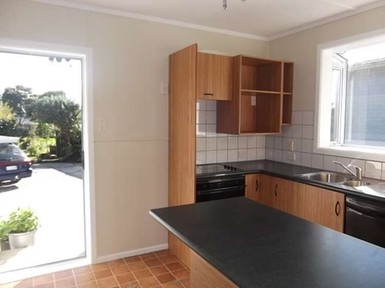 210 Birkdale Road Birkdale_3