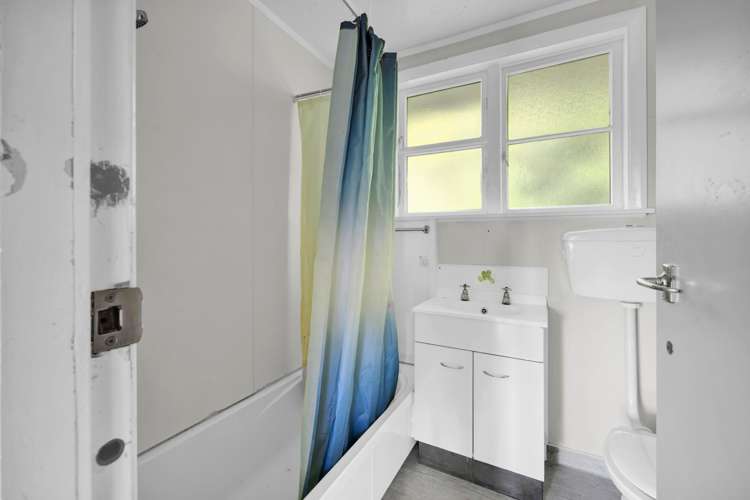82 Glenpark Avenue Frankleigh Park_13