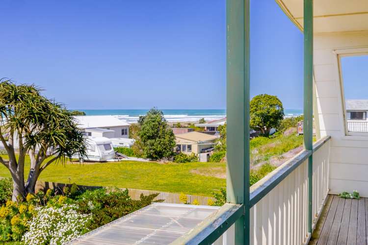 25 Beach Road Porangahau_16
