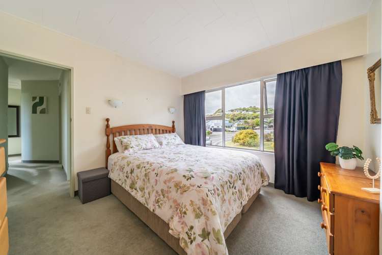 2 Leeward Drive Whitby_17