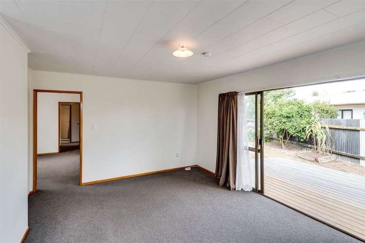 64 Columbus Crescent Flaxmere_6