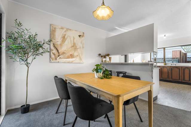 1/4 Bowling Avenue Epsom_2