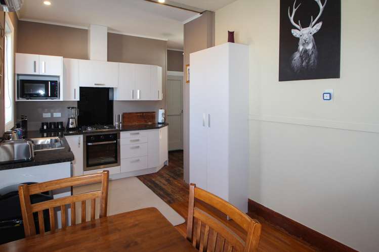 101 Airedale Road Weston_5