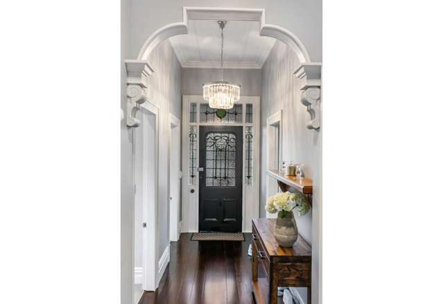 16 Cornwall Park Avenue Epsom_1