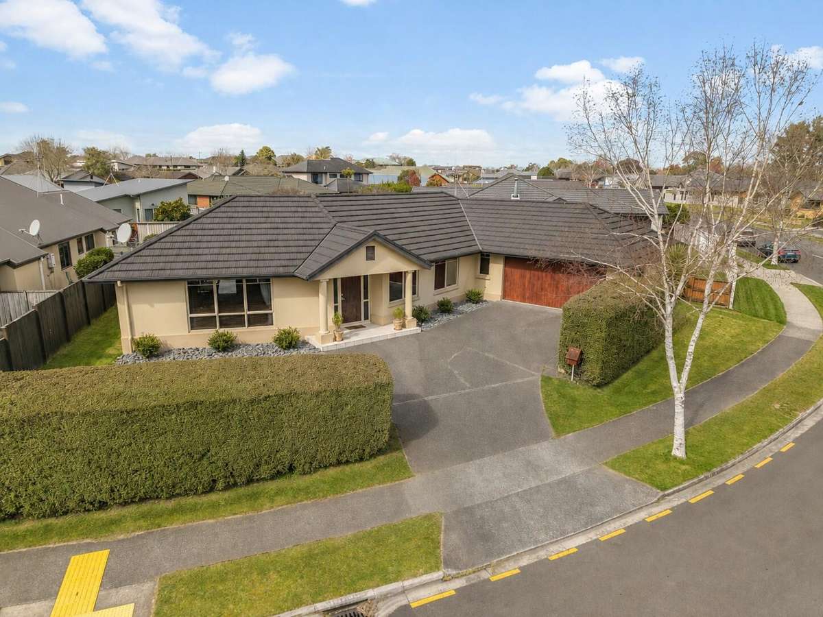 55 St James Drive_0