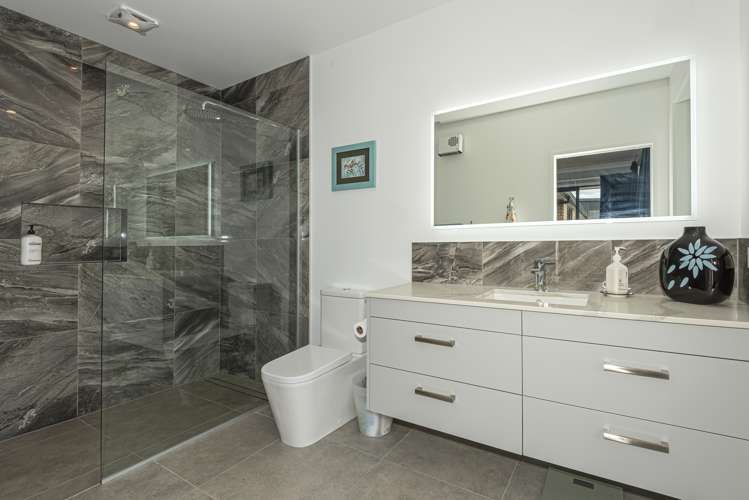 21 Capstone Place Te Kamo_15