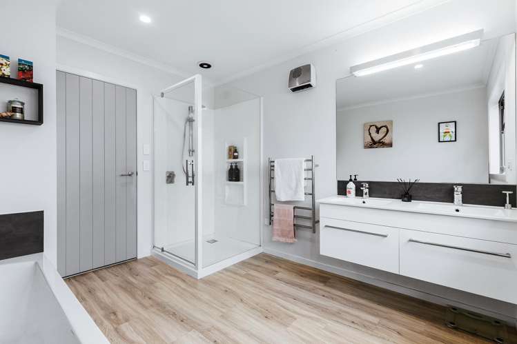 297 Tauhara Ridge Drive Richmond Heights_14