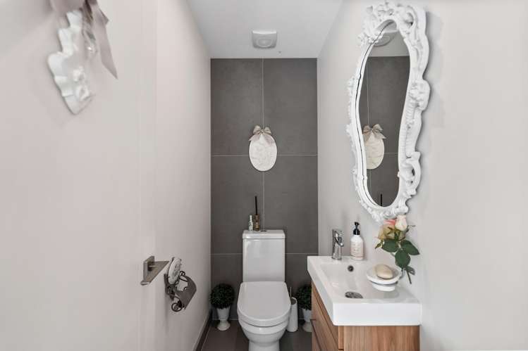 7 Hartles Place Mellons Bay_31