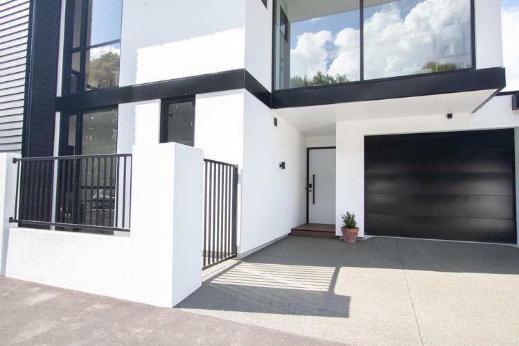 13 Mona Square Ashburton_17