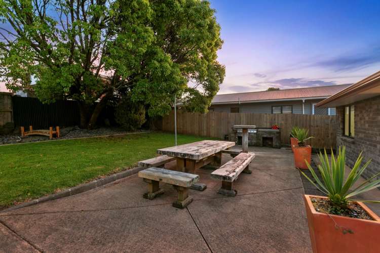69 Sylvan Crescent Te Atatu South_31