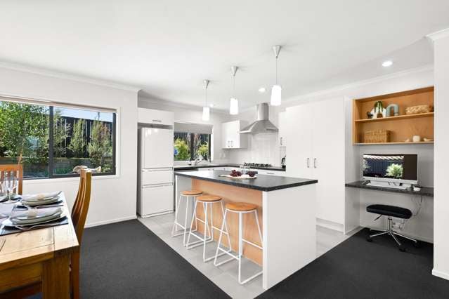 87b Dixon Road Glenview_1