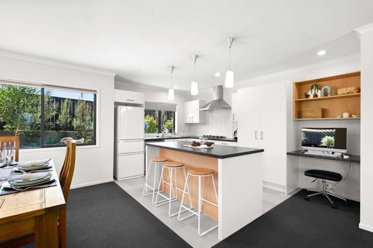 87b Dixon Road Glenview_1